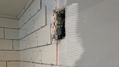 铺贴材料如何选?大尺寸瓷砖这样搭配更稳妥