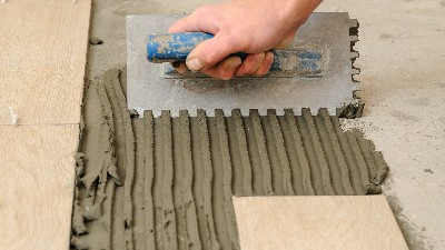 瓷砖胶长时间不干的原因及解决方法