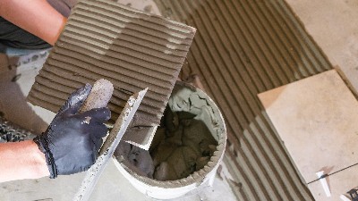 旧砖面铺贴新瓷砖的防空鼓施工要点解析