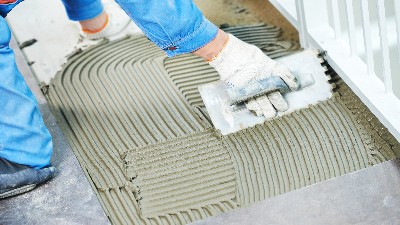 墙面瓷砖空鼓为哪般?瓷砖胶加水泥隐患需留心