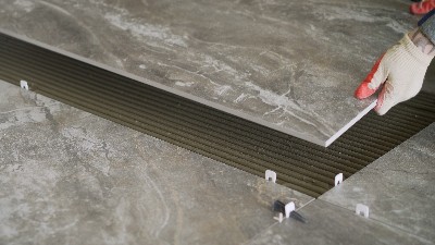 旧房翻新工艺指南：原有瓷砖上直接铺贴新砖的技术要点
