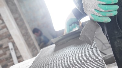 装修时没重视背涂胶，入住三年后才懂它的分量